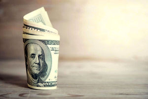 کاهش قیمت دلار همچنان ادامه دارد ؟ قیمت دلار امروز 27 خرداد 1402