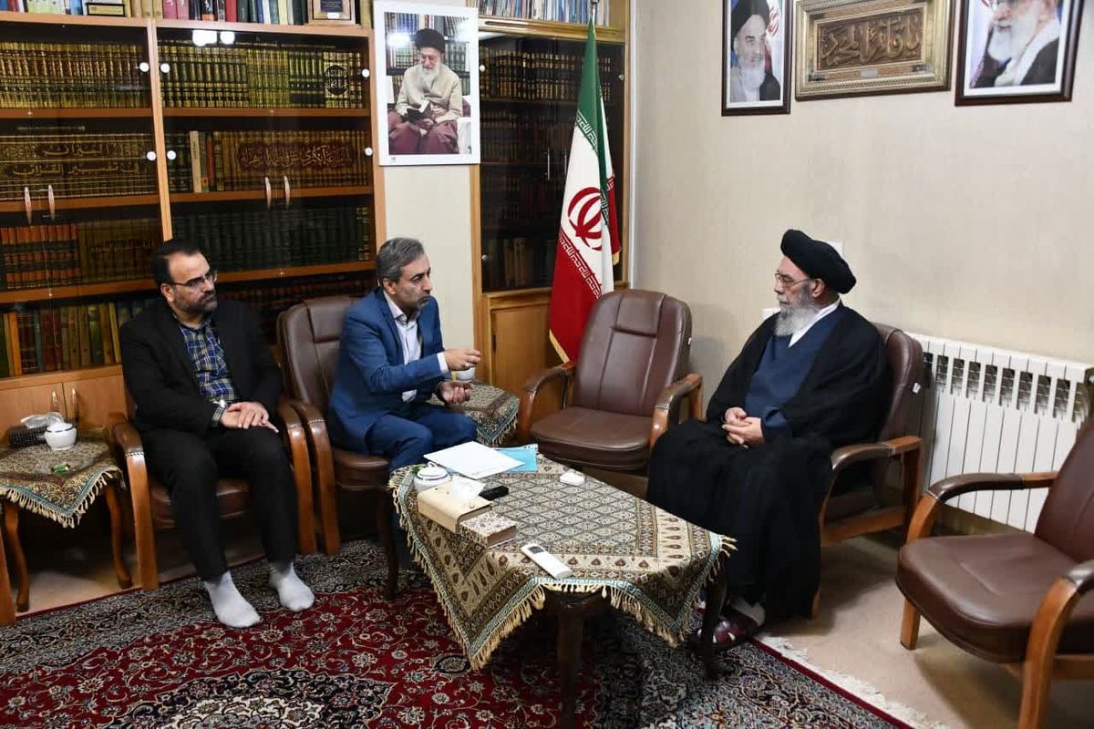 امام جمعه اصفهان