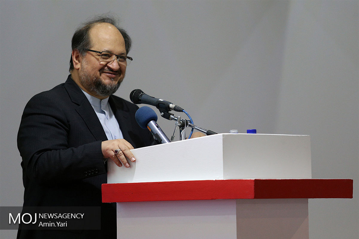 افتتاح نمایشگاه بین المللی معدن،صنایع معدنی و ماشین آلات/ شریعتمداری