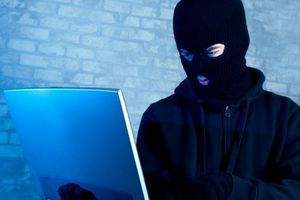 پدر لپ‌تاپ‌ها درگذشت