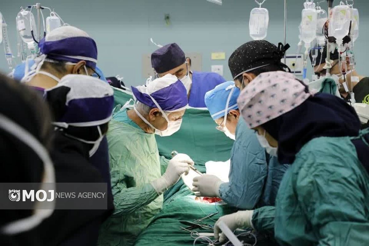 عمل جداسازی دوقلوهای اهوازی در شیراز 