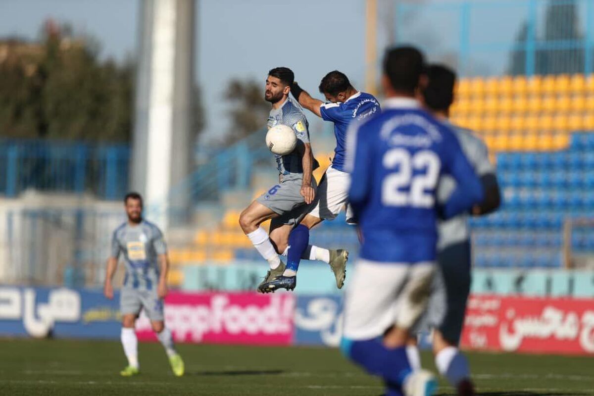 بازی گل گهر سیرجان و استقلال