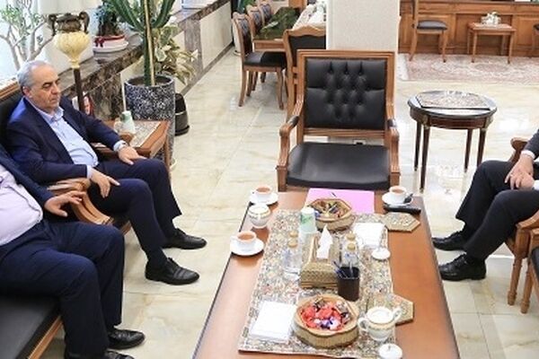 بررسی راهکارهای پشتیبانی بانک کشاورزی از صنایع تبدیلی استان آذربایجان شرقی