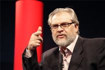 تجلیل از نادر طالب زاده در ششمین آیین اوج هنر