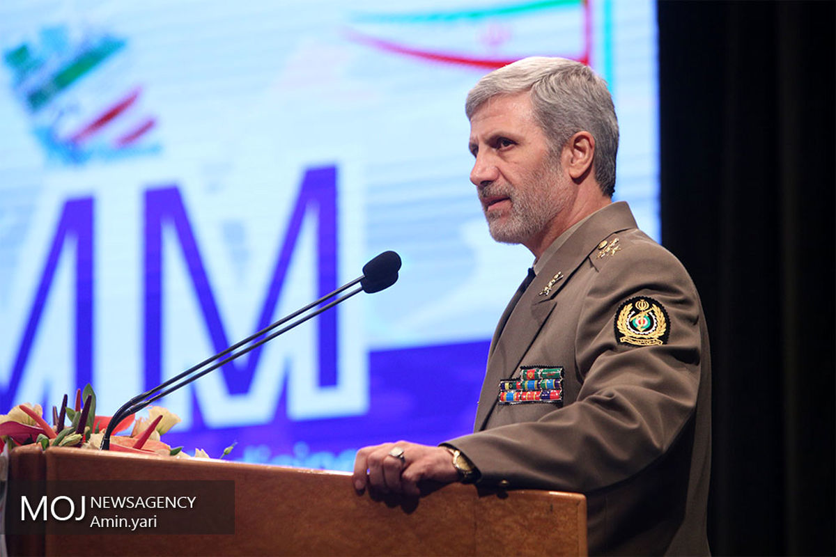  امیر سرتیپ امیر حاتمی وزیر دفاع و پشتیبانی نیروهای مسلح 