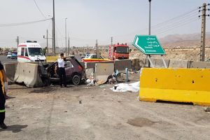 برخورد مرگبار خودروی سواری با نیوجرسی در جاده خاوران دو فوتی داشت + فیلم و تصاویر