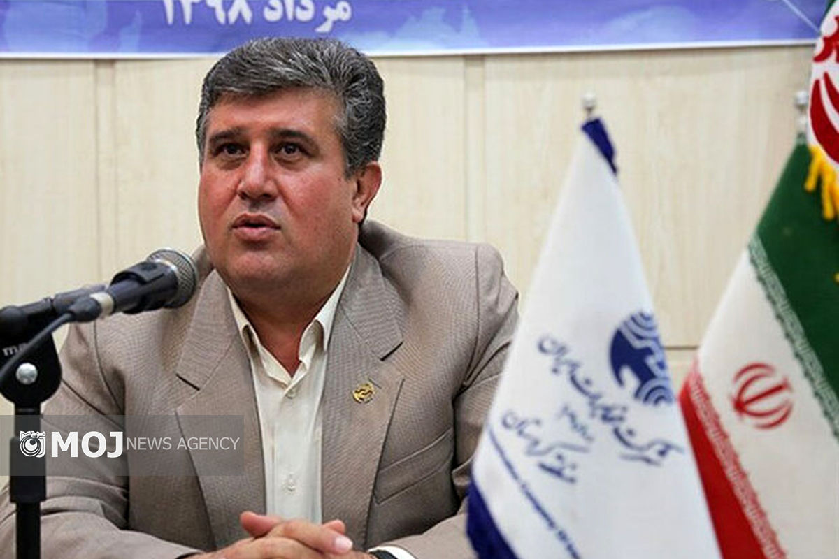 آزاد حکمت