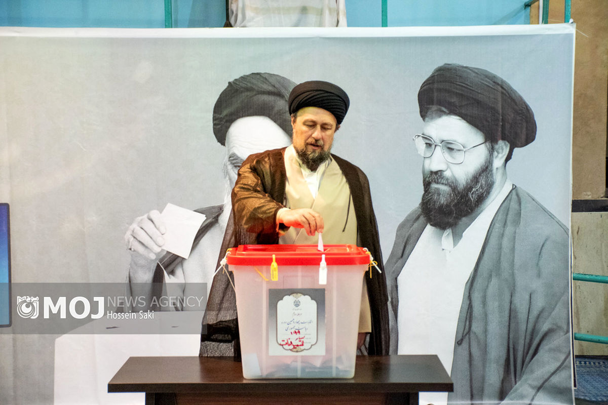 انتخابات چهاردهمین دوره ریاست جمهوری در حسینیه جماران