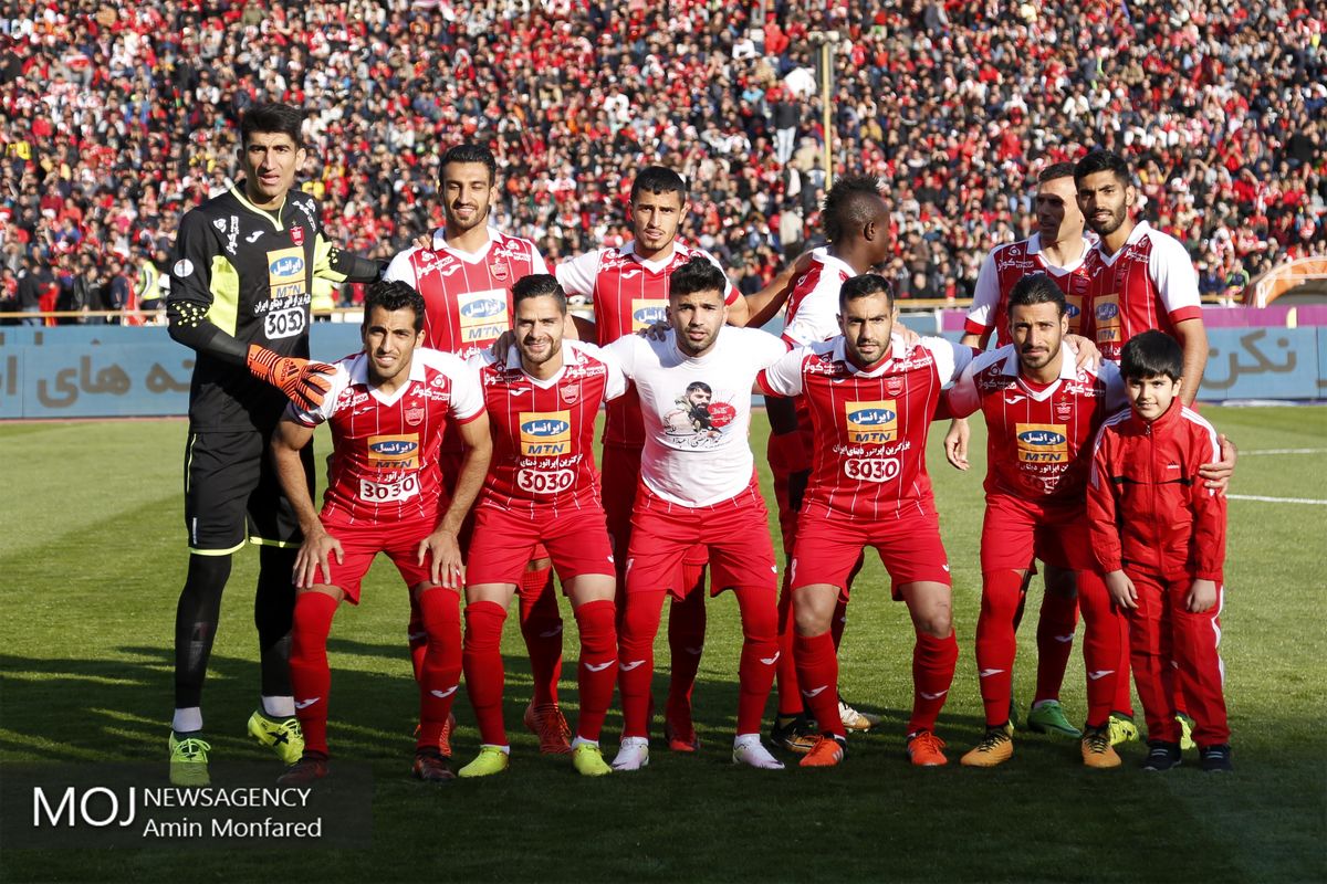 دیدار تیم های پرسپولیس تهران و ذوب آهن اصفهان (2)