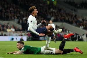 پخش زنده بازی تاتنهام و برایتون از شبکه ورزش