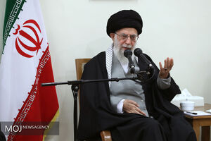 علاوه بر آنچه تاکنون در مناطق سیل زده بکار گرفته شده است امکانات بیشتر برای امداد به آن مناطق گسیل نمایید