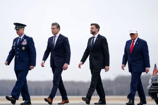 ونس و کین درباره اتمام تسلیحات آمریکا در جنگ با ایران هشدار دادند