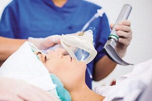 نخستین زایمان طبیعی بدون درد با گاز انتونوکس در بیمارستان بندرخمیر
