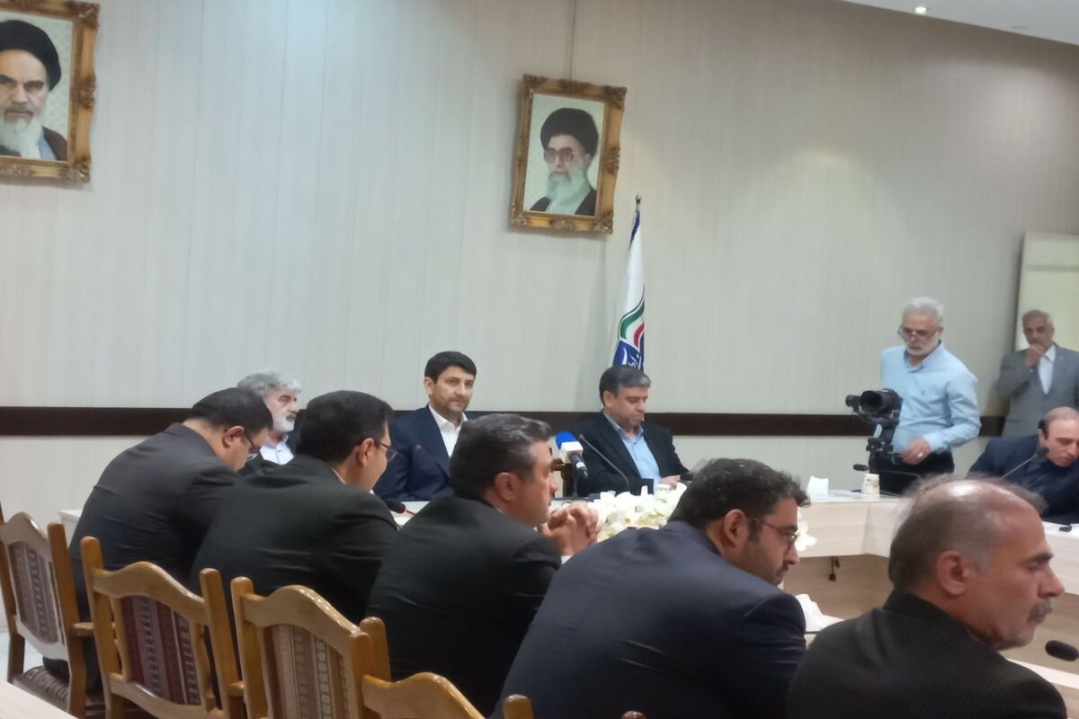 وزیر ارتباطات و فناوری اطلاعات در اردبیل