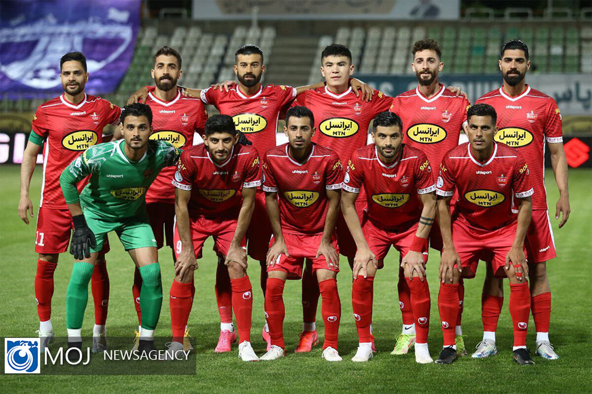 دیدار تیم های فوتبال هوادار و پرسپولیس