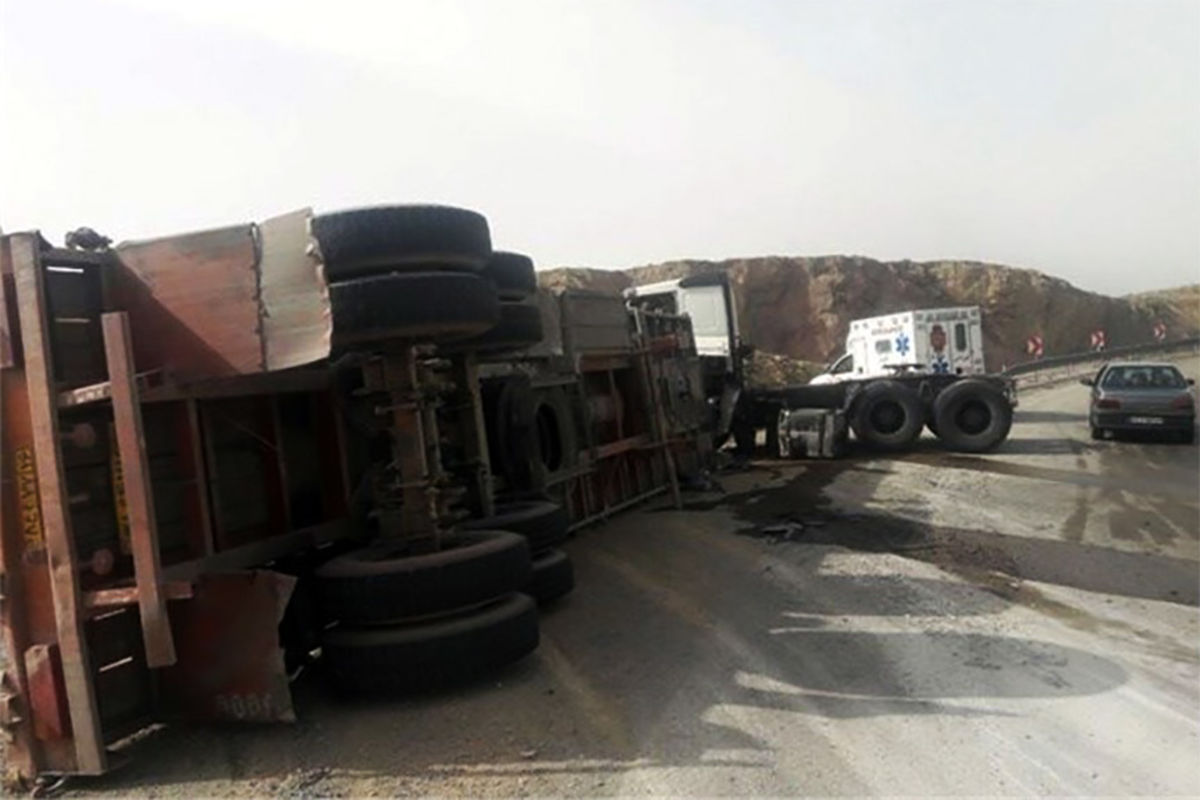 واژگونی تریلر