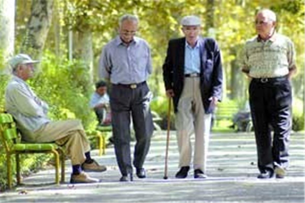 فاصله حقوقی بازنشستگان و کارمندان در کشور