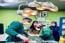 انجام یکی از پیچیده ترین جراحی های ستون فقرات بر روی گردن در شهرستان پارس آباد 