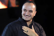 عکس یادگاری احسان کرمی با یکی از بازیگران هالیوود