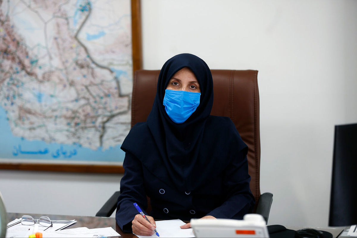زهرا احمدی