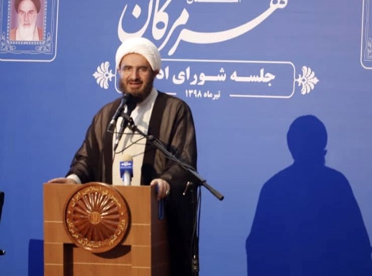 حضور باشکوه مردم نشاندهنده محبوبیت آیتالله نعیمآبادی است