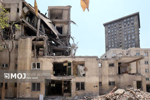 اشک‌های خبرنگار آمریکایی با دیدن منزل یکی از شهدای هسته‌ای + فیلم