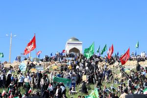 سازمان حمل و نقل مسافر شهرداری کرمانشاه خدمات رسان زائران بازی‌دراز بود