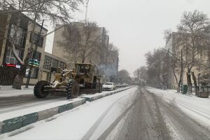 تداوم بارش برف در کرمانشاه/ شهرداری پای کار آمد
