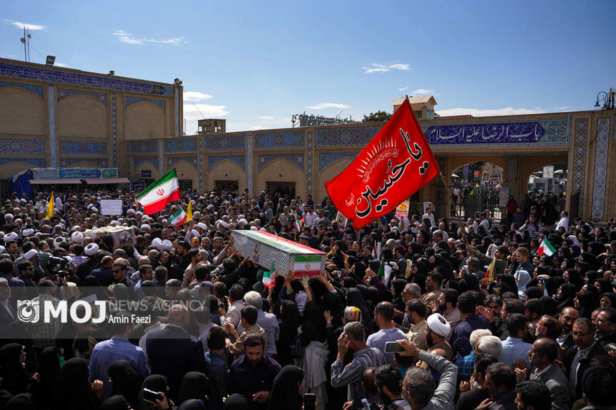 تشييع شهيدان «کرباسي و صباحي» در شيراز