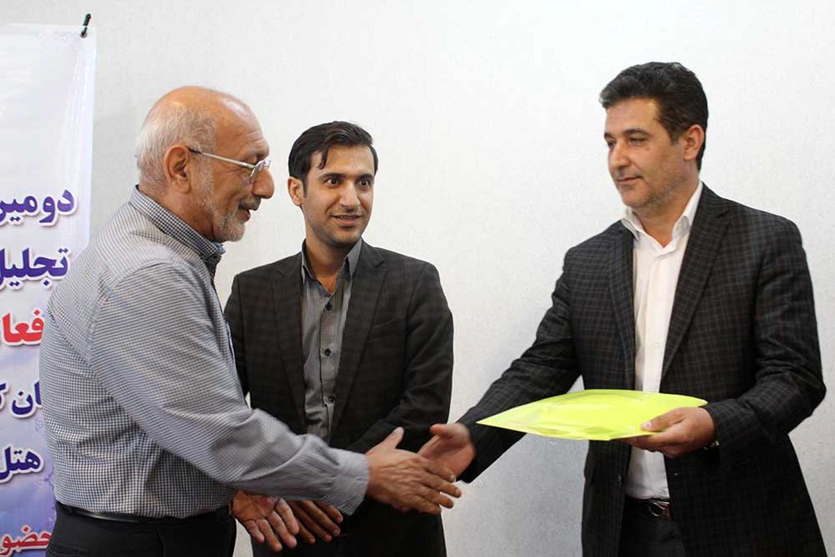 چاپ خانه ها تجلیل (2)