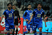 دیدار تیم های فوتبال استقلال تهران و نساجی مازندران