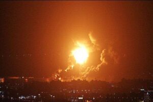 Yemen attacked by US-British coalition airstrikes