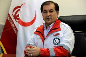 توزیع بسته‌های غذایی ماه رمضان میان سیل زدگان