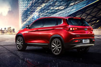 گران‌ فروشی در شرکت مدیران‌ خودرو ادامه دارد/ کدام نهاد یا سازمانی مسئول این نظارت است 