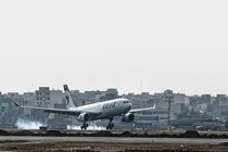 ترکیدگی تایر سمت راست هواپیمای مشهد-اردبیل؛ 163 مسافر جان سالم به در بردند