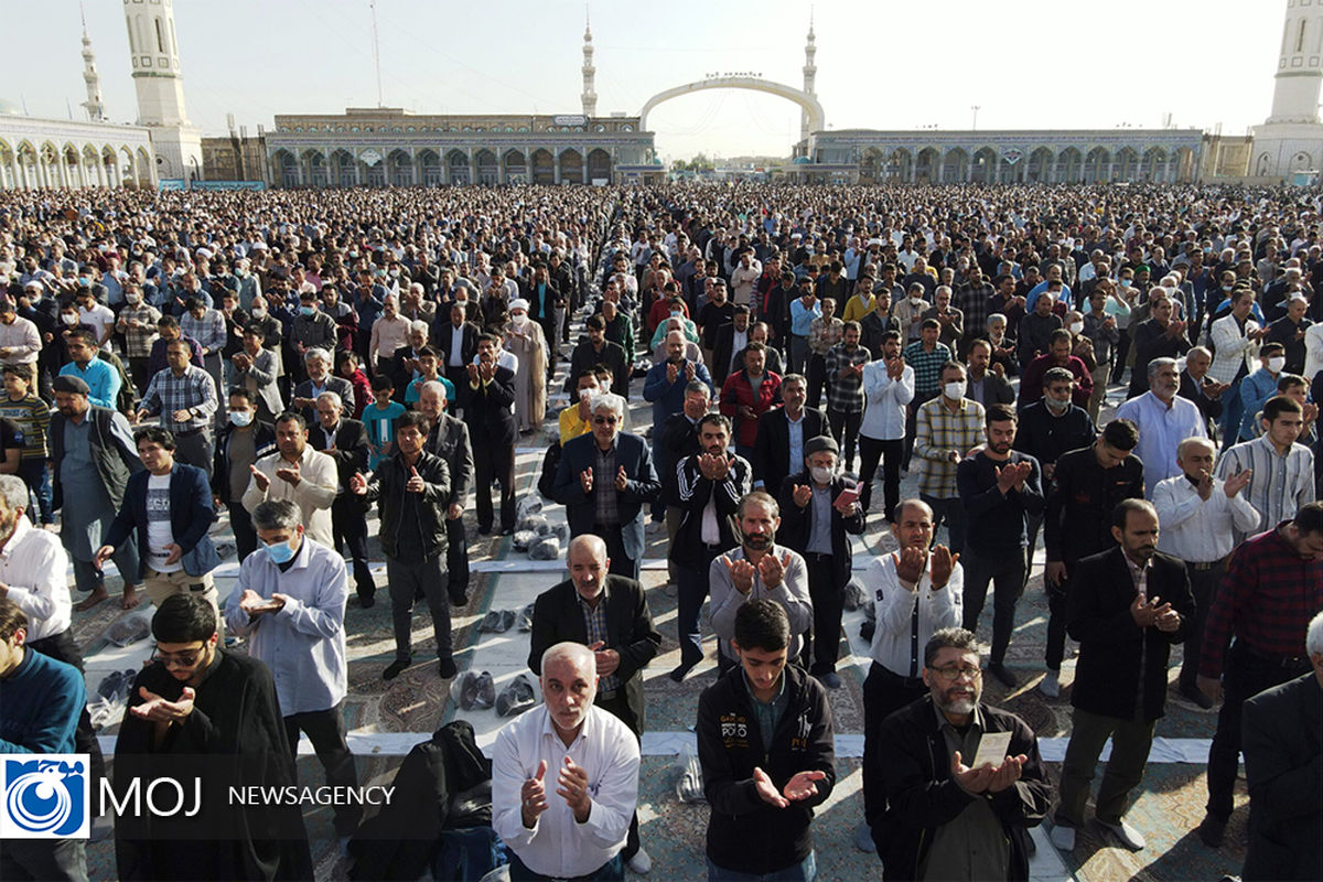 اقامه نماز عید سعید فطر در مسجد مقدس جمکران