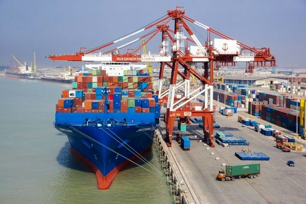 بیش از ۱۸۲ هزار تن کالای اساسی در ۲۴ ساعت گذشته ترخیص شد