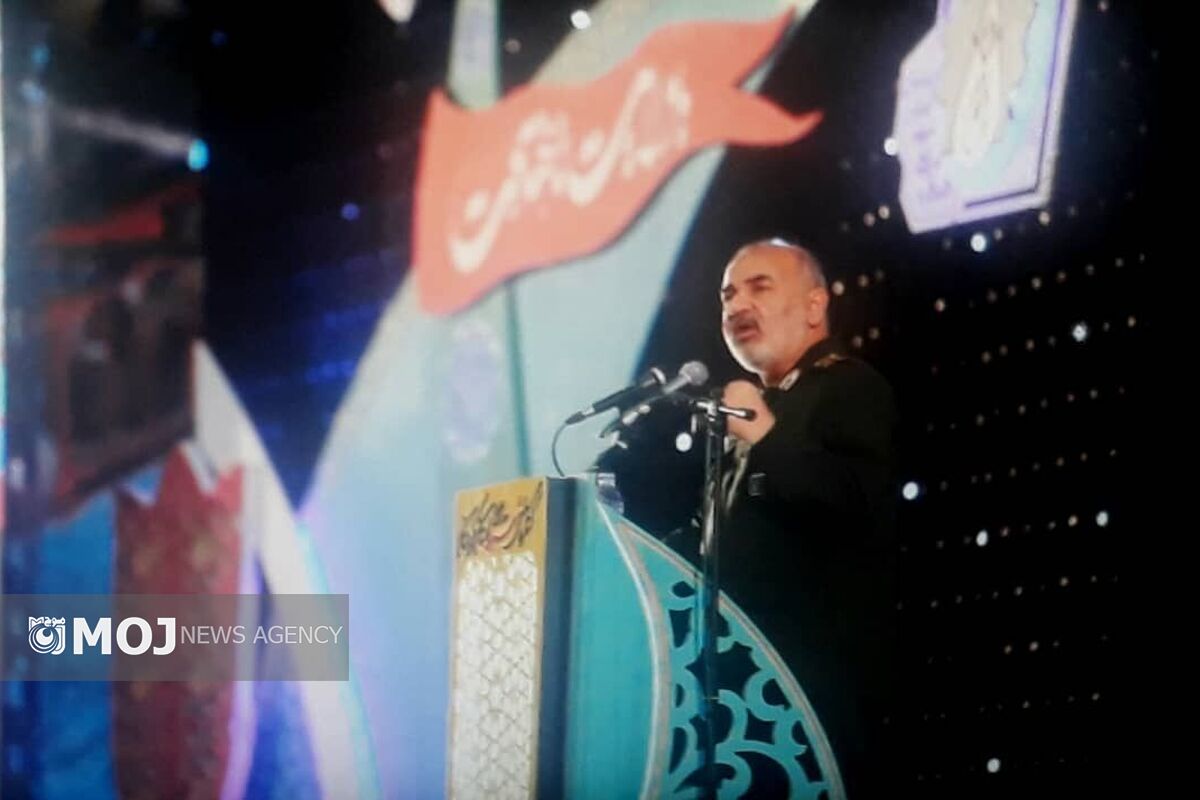 سردار سرلشگر  پاسدارحسین سلامی