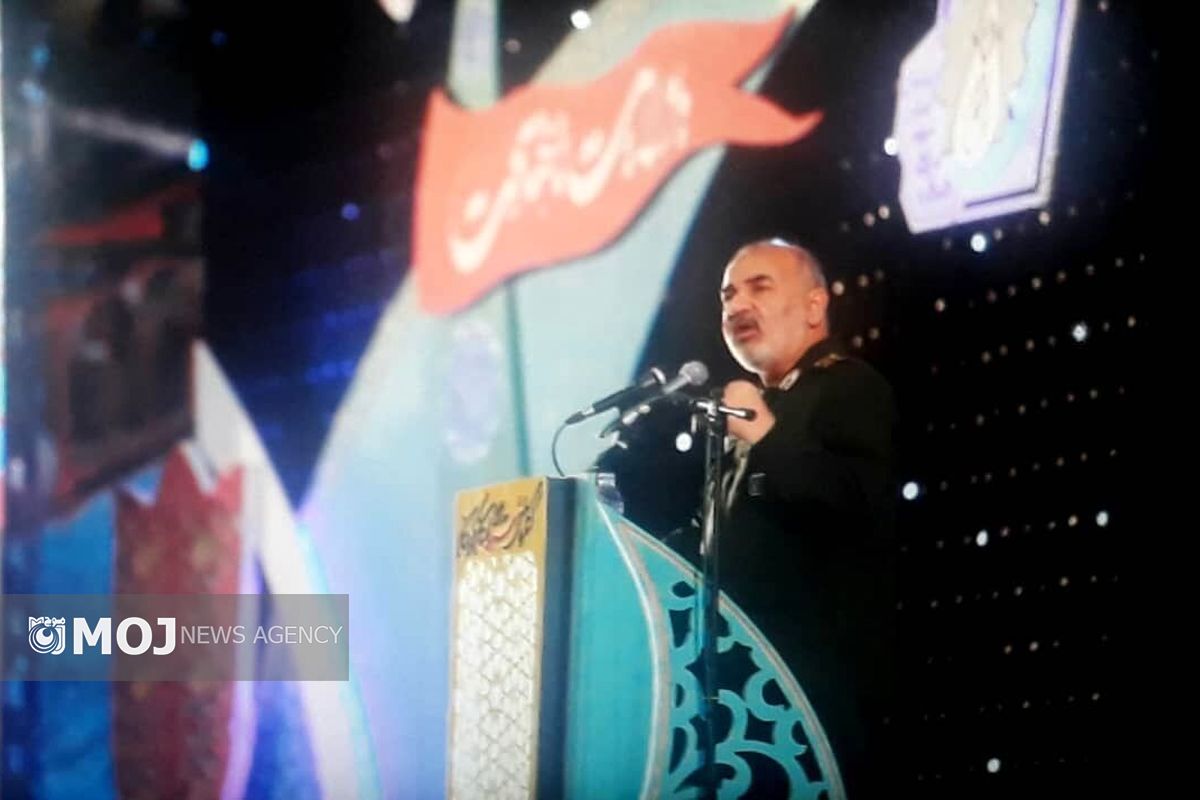 سردار سرلشگر  پاسدارحسین سلامی