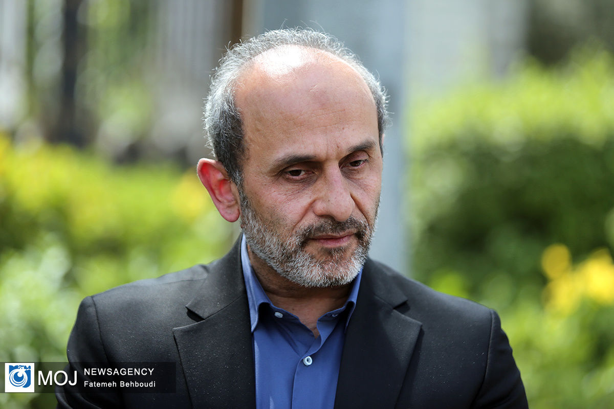 حاشیه جلسه هیئت دولت