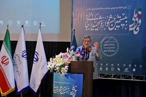 با ضعف در روایت عملکرد روبه‌رو هستیم