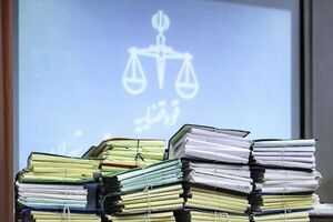 صدور حکم بدوی قاچاق سازمان یافته طلا در ماکو/ متهمین به ۲۳ هزار میلیارد تومان جزای نقدی و حبس محکوم شدند