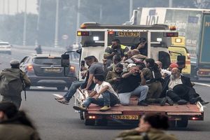 ۶ هزار شهرک نشین از آتش فرار کردند