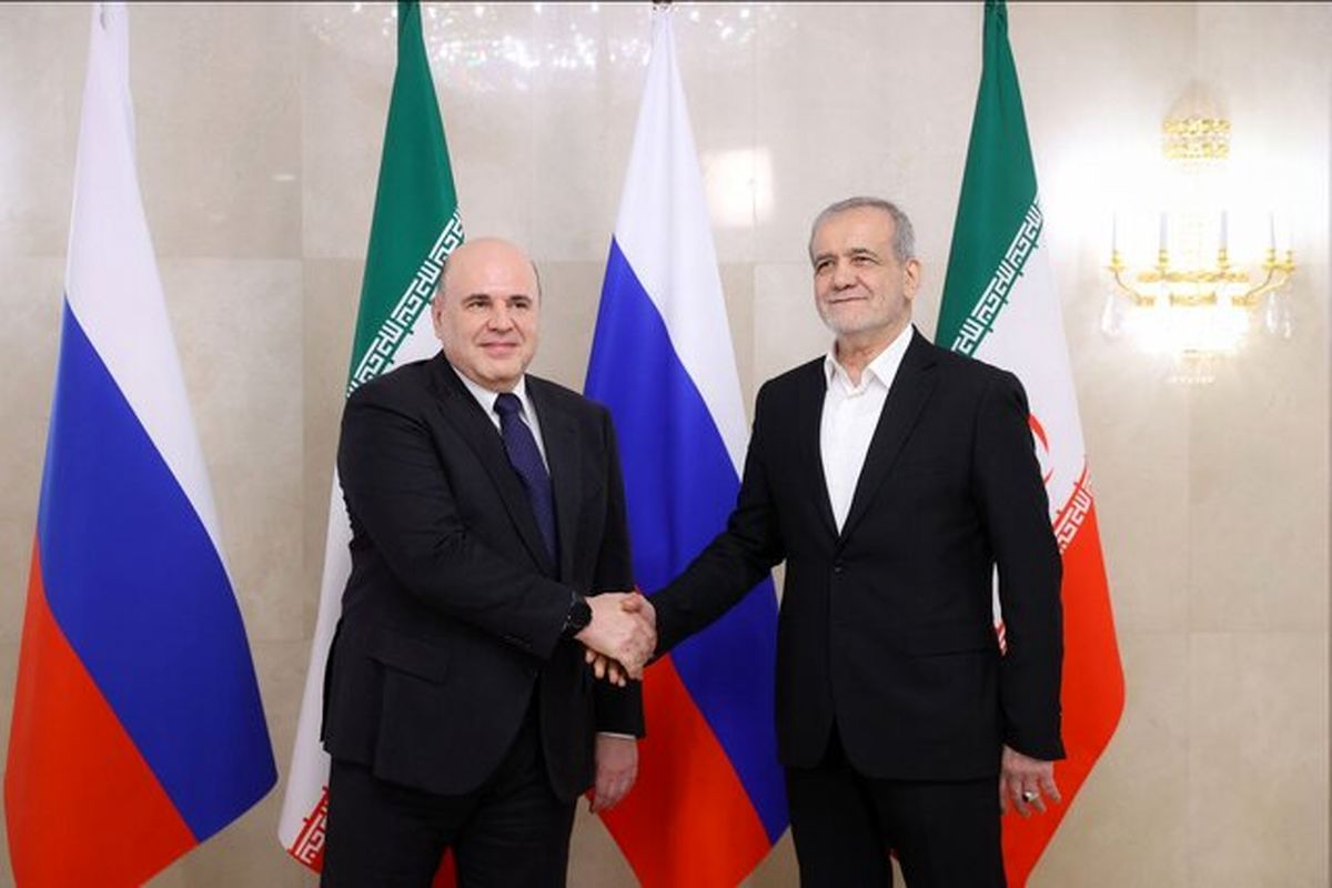 پزشکیان و نخت وزیر روسیه