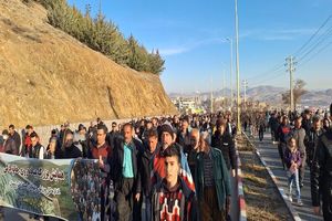 نمایش بزرگ پیاده‌روی به مناسبت سالگرد سفر مقام معظم رهبری