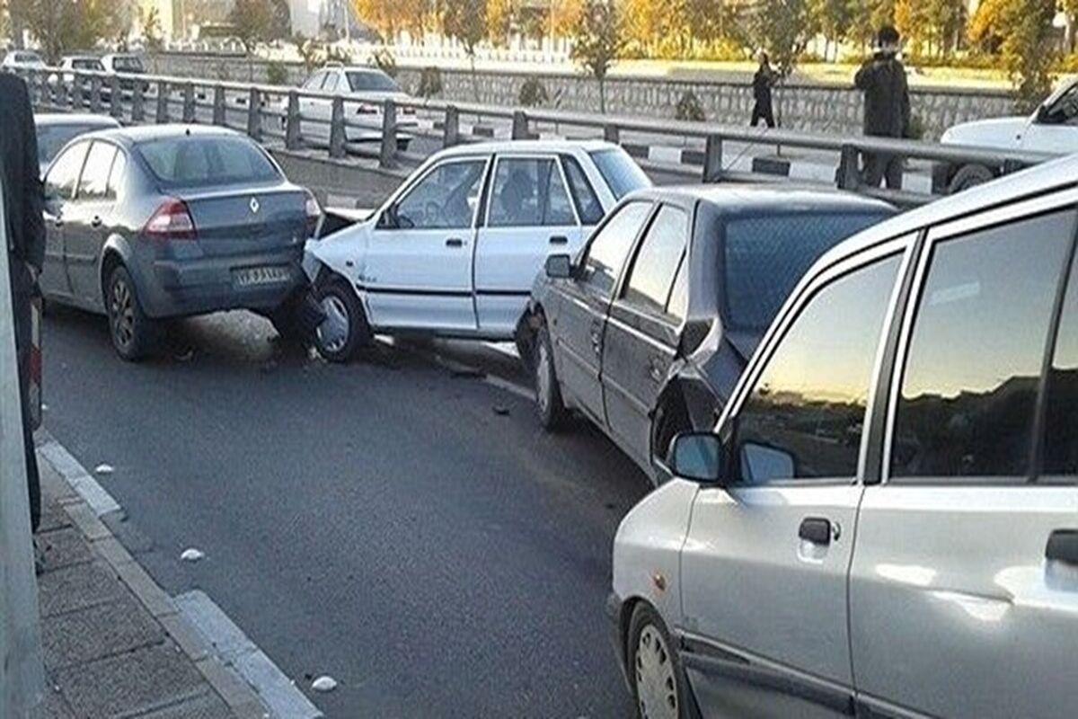 تصادف زنجیره ای