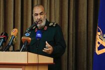 قدردانی فرمانده سپاه از رهبر انقلاب