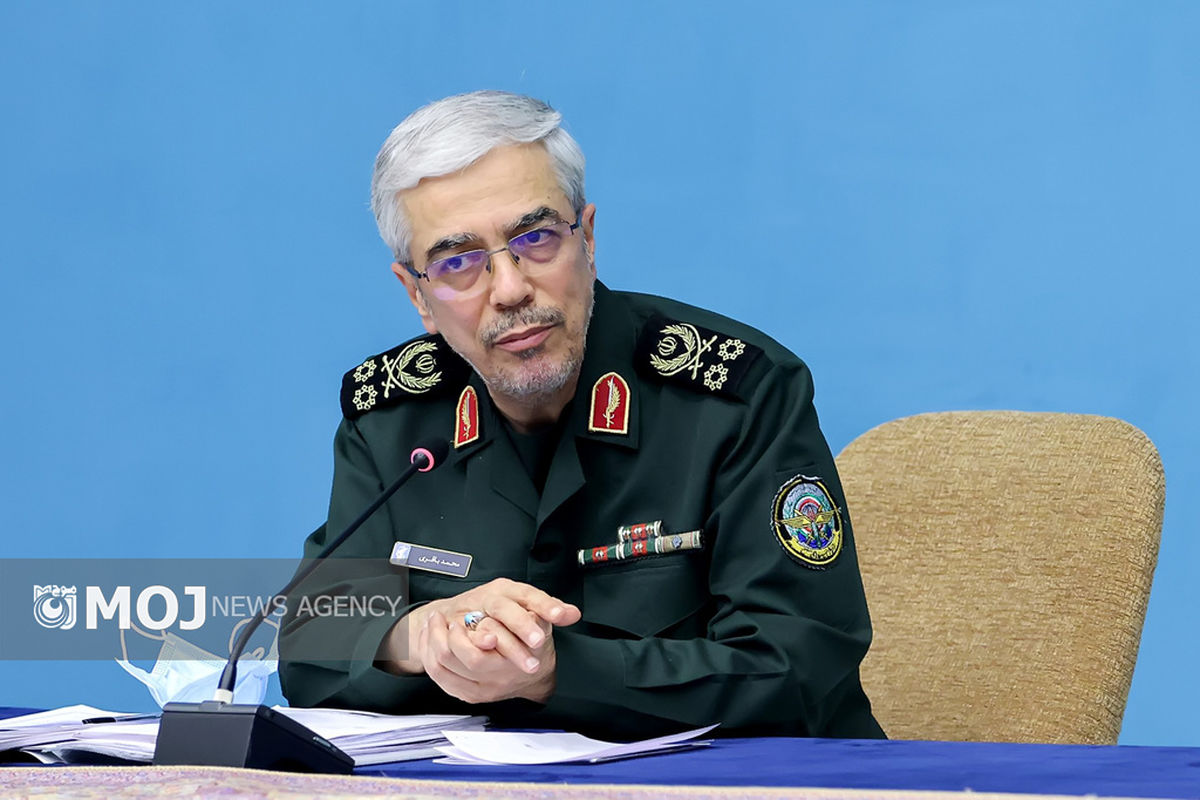 محمد باقری + فرمانده کل نیروهای مسلح