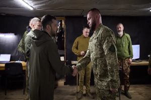 زلنسکی از خط مقدم جنگ در دونتسک بازدید کرد
