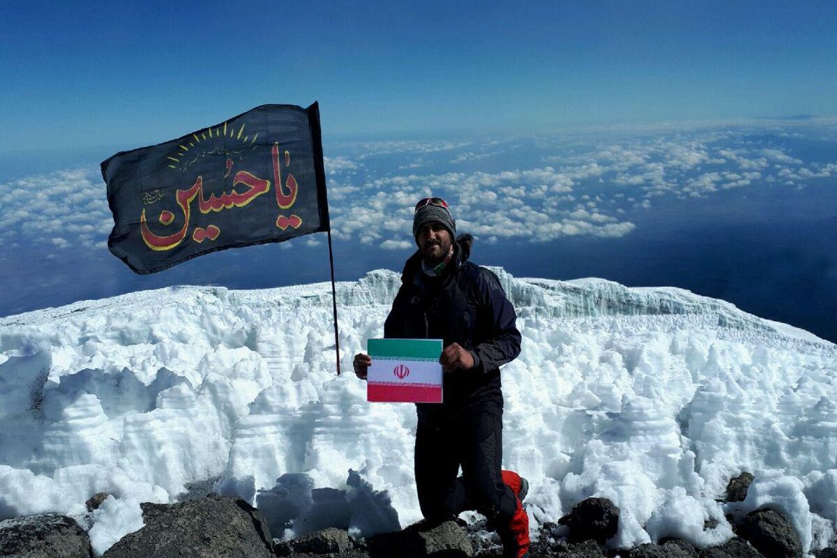 یاسر ستوده
